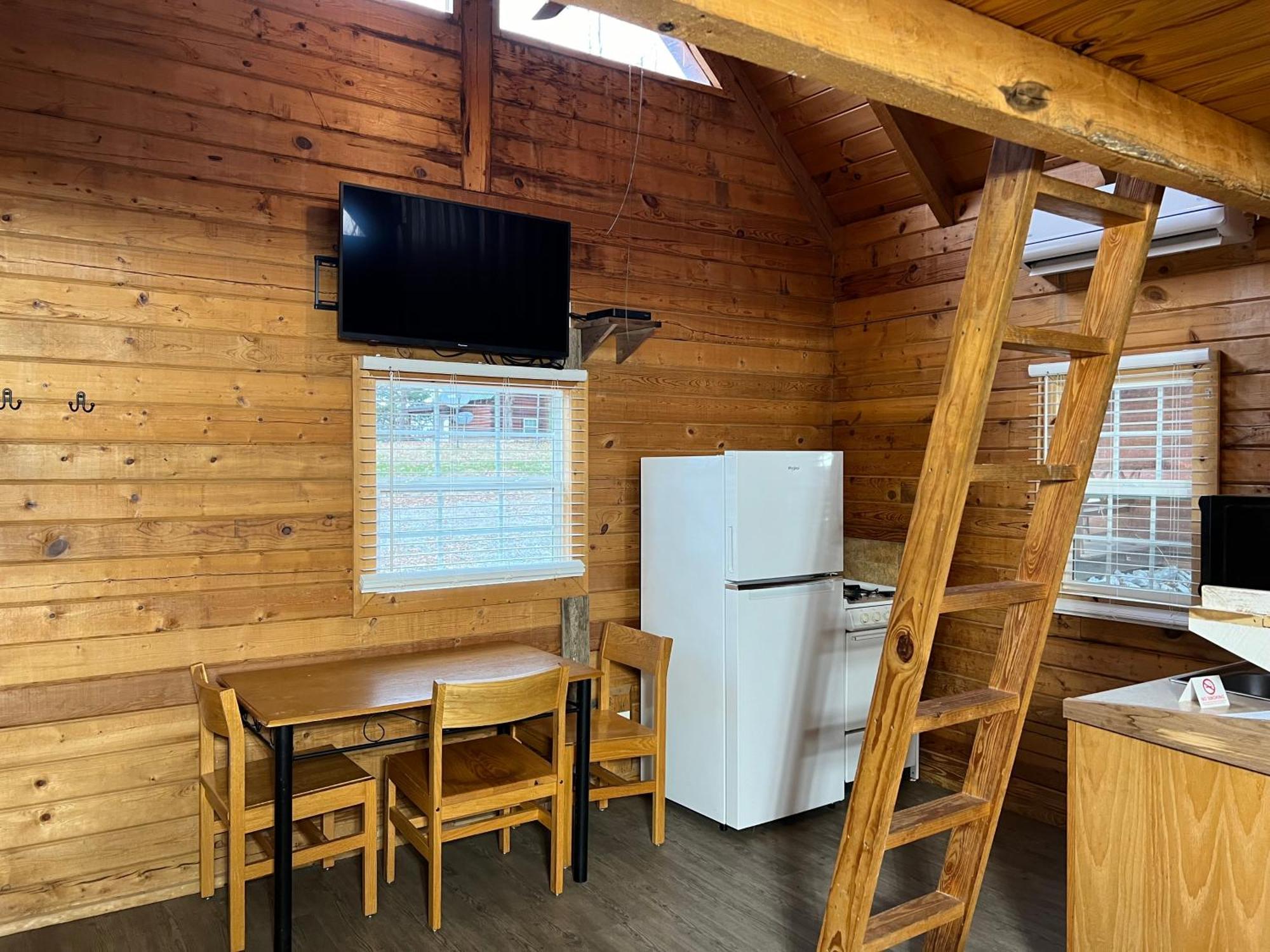 Kozy Haven Log Cabin Rentals Columbia Exterior photo