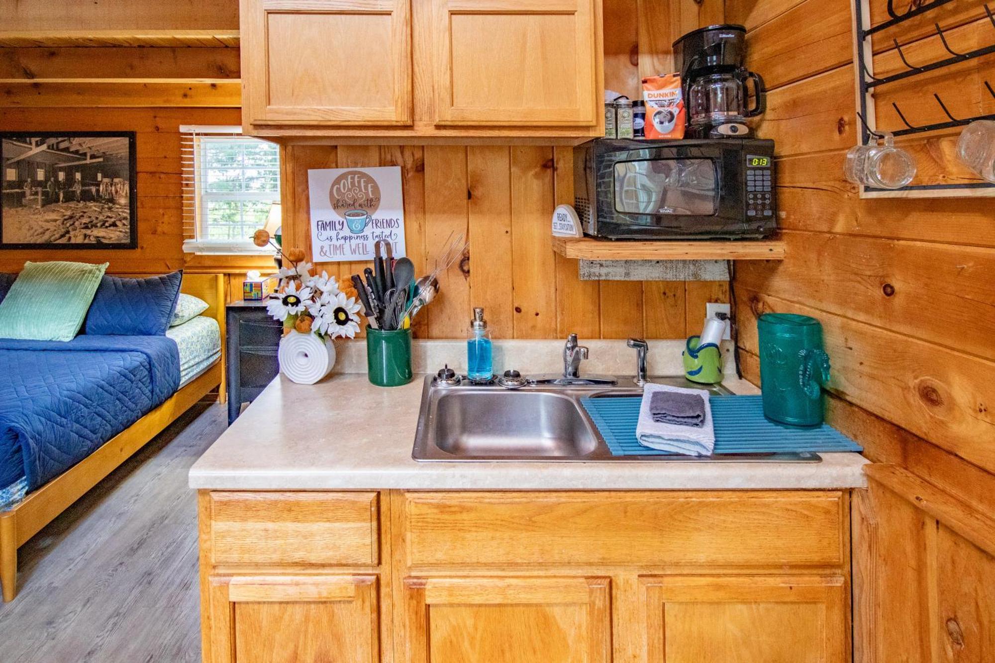 Kozy Haven Log Cabin Rentals Columbia Exterior photo